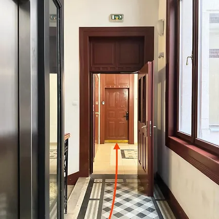 Pop Art 2br Bold & Bright Escape Inside Gozsdu * Budapest
