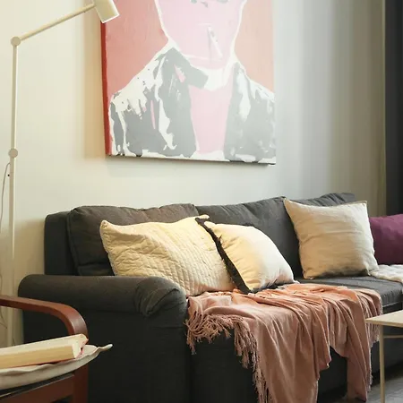 Pop Art 2br Bold & Bright Escape Inside Gozsdu *