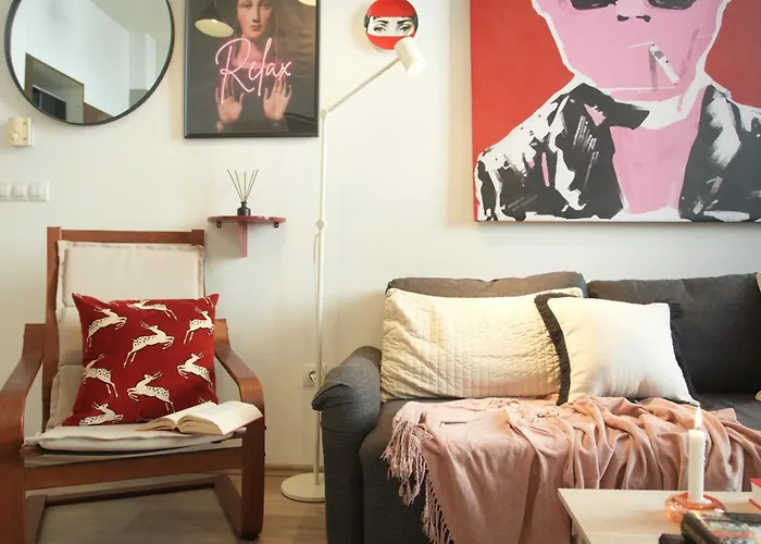 Pop Art 2br Bold & Bright Escape Inside Gozsdu * Budapest