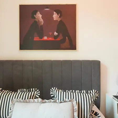 아파트 Pop Art 2br Bold & Bright Escape Inside Gozsdu *