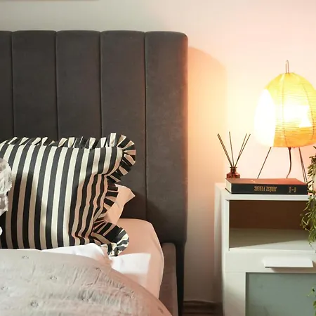 Pop Art 2br Bold & Bright Escape Inside Gozsdu 부다페스트